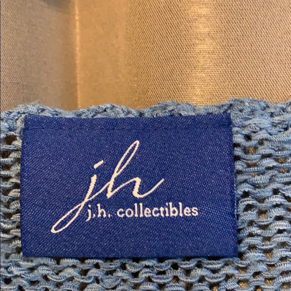 Sweater - Picture 3 of 3